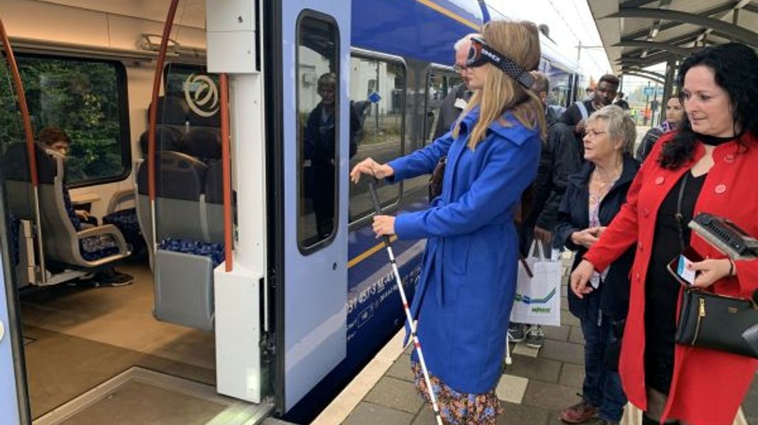 Wethouders Reizen Blind Per Trein Geen Idee Waar Je Staat 1Limburg