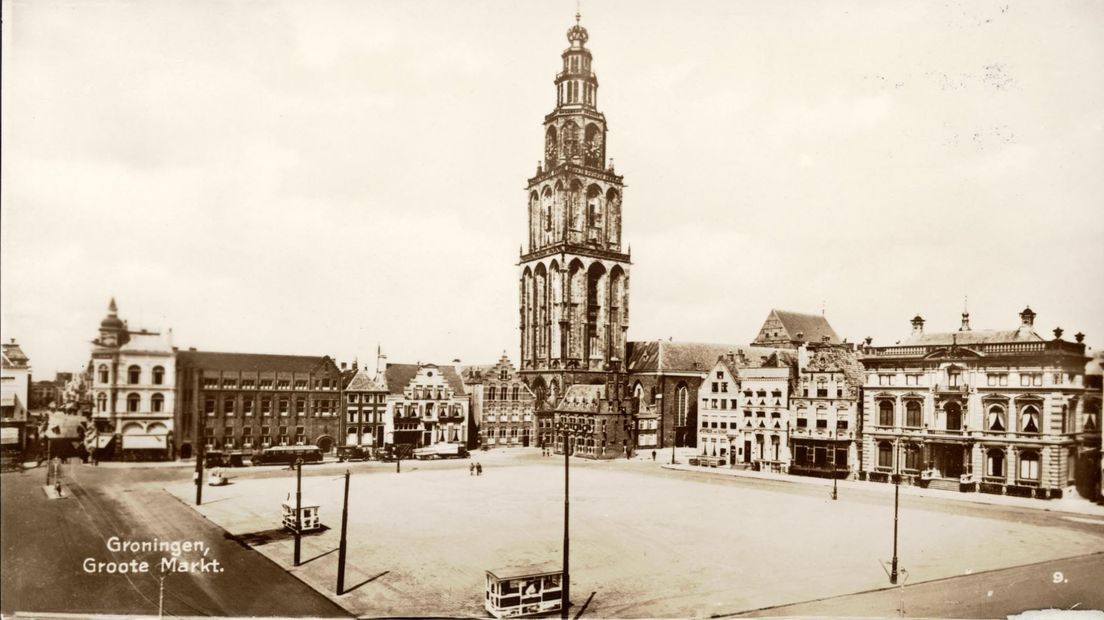 Martinitoren en Grote Markt rond 1935