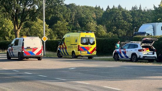 Ambulance brengt arrestant naar ziekenhuis