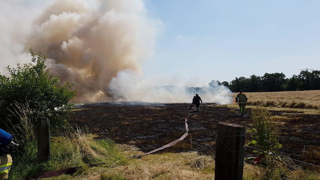 Brandweer rukt uit voor natuurbrand in Soest