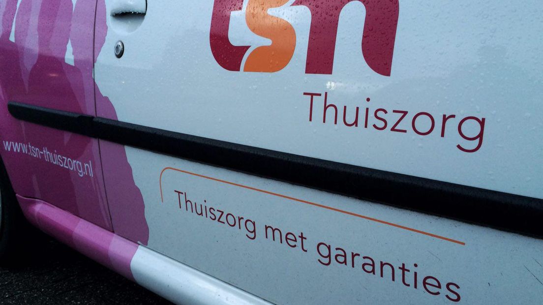 Drentse medewerkers van TSN Thuiszorg gaan vanmiddag actievoeren in Amersfoort (Rechten: Andries Ophof / RTV Drenthe)