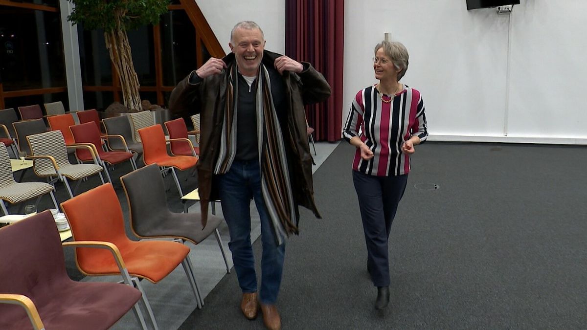 Opmerkelijk moment: Middelburgse burgemeester en gemeentesecretaris schudden elkaar de hand