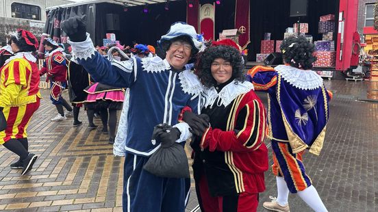 Sint en z'n Pieten doen nog even Veendam aan voor ze terugkeren naar Spanje