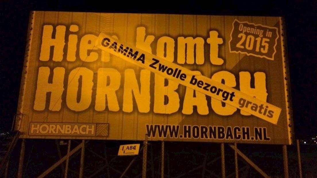 Boubord met spandoek