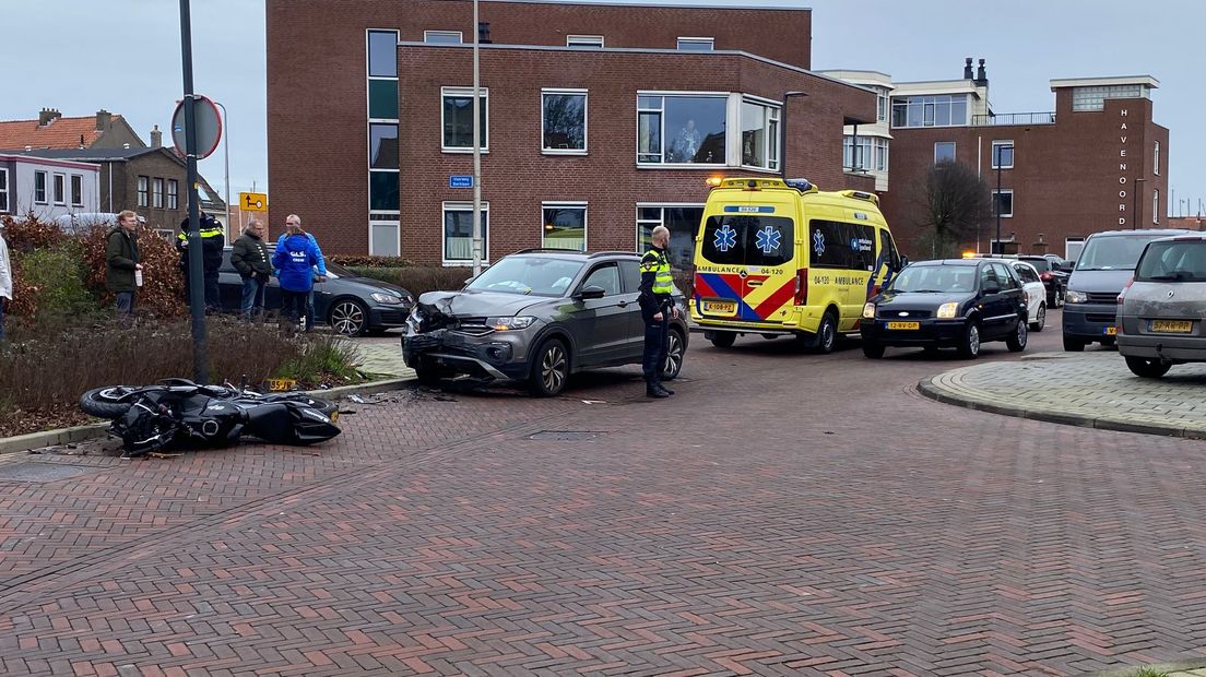 Aanrijding tussen scooter en auto in Kampen