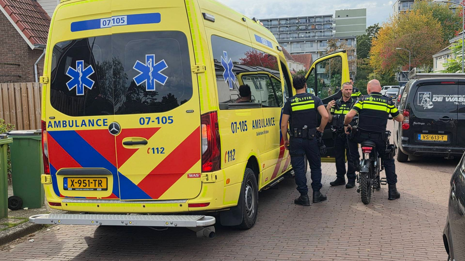 Fatbiker ernstig gewond • bromfietser belandt in sloot