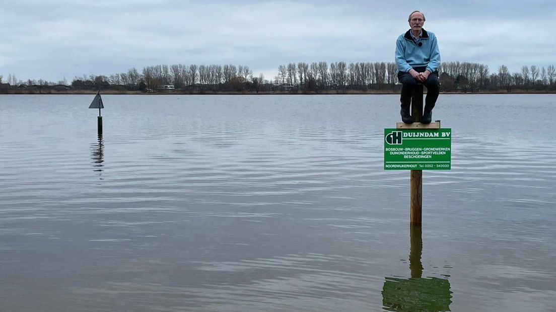 Schrijver en oud-paalzitter Kees van Niekerk