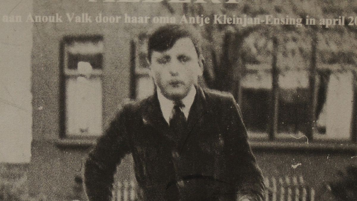 Gedenkteken voor Albert Ensing in Daarle