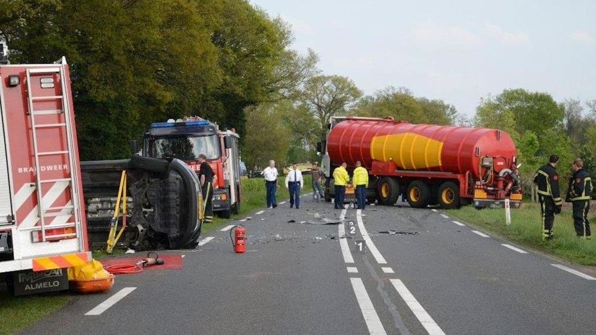 Onderzoek naar gps-systeem onder auto dodelijk ongeluk N343 bij Reutum