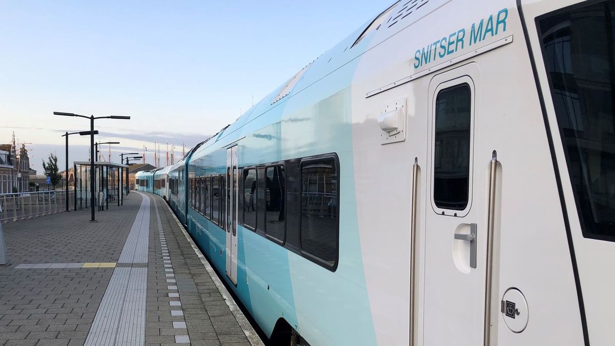 Brugstoring voorbij: treinverkeer Leeuwarden-Stavoren en Leeuwarden-Harlingen komt weer op gang