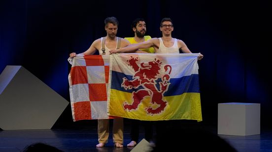 Absurdistisch vastelaovescabaret van 'Un Dos Stress' Nieuws