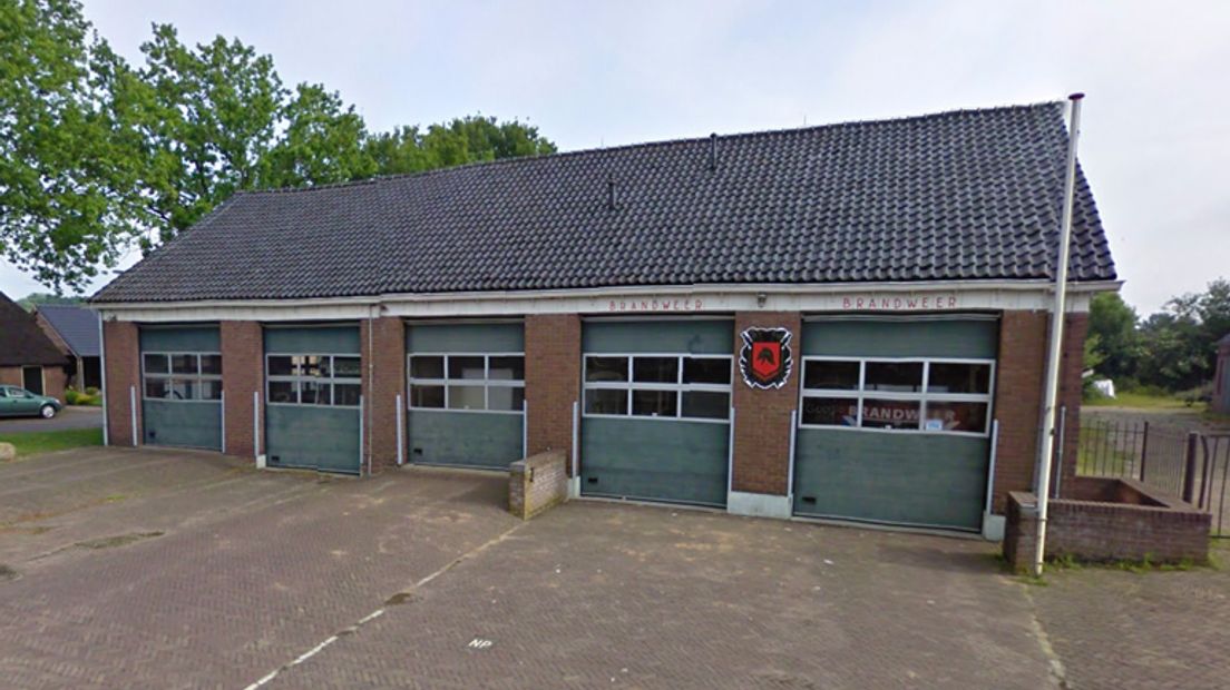 De voormalige brandweerkazerne in Dwingeloo (Rechten: Google Streetview)