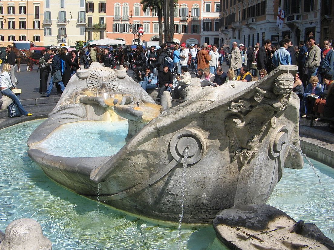 Een van de fonteinen die in Rome beschadigd raakten