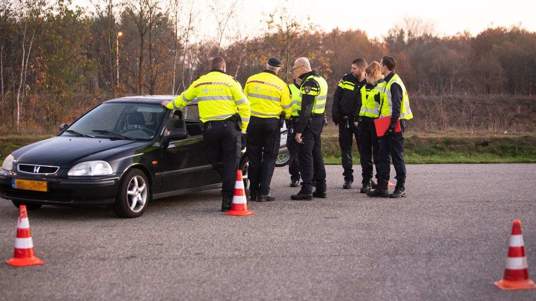 Bij de verkeerscontrole werden tien weggebruikers op de bon geslingerd.