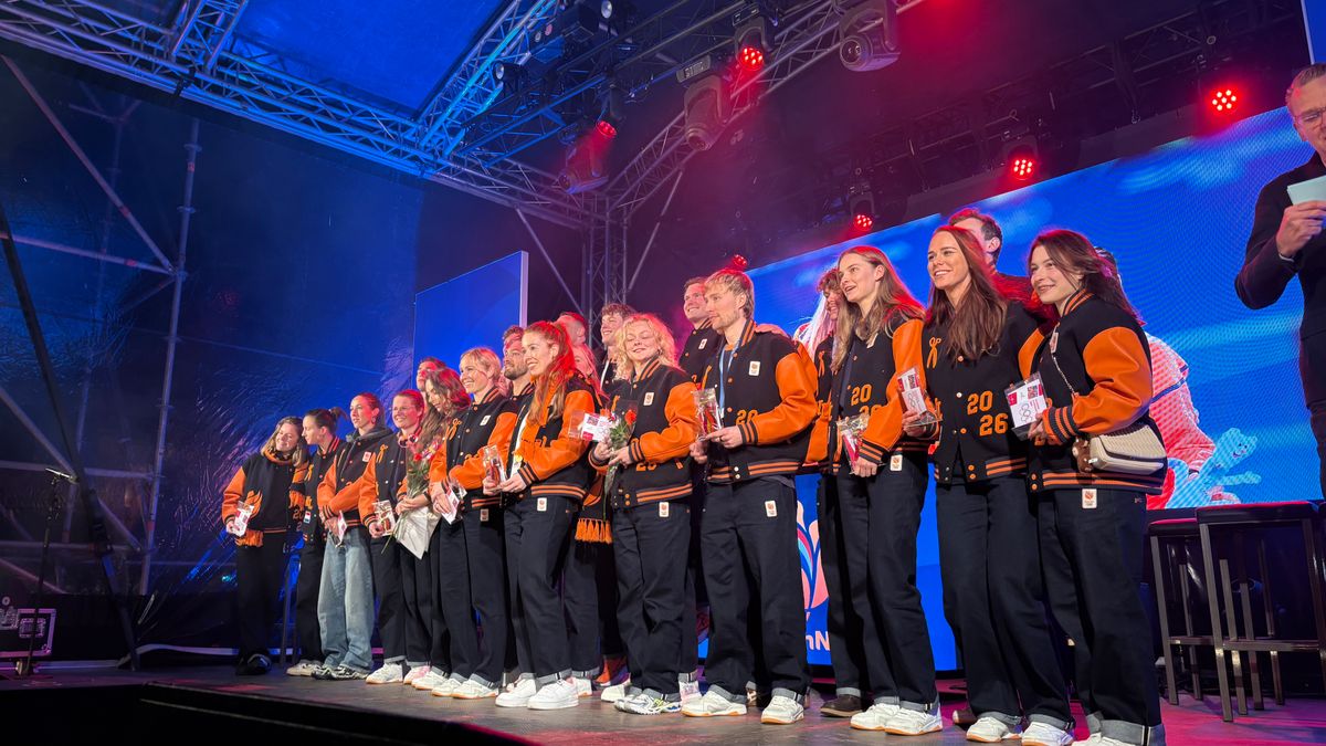 Olympiërs gehuldigd in Heerenveen: 