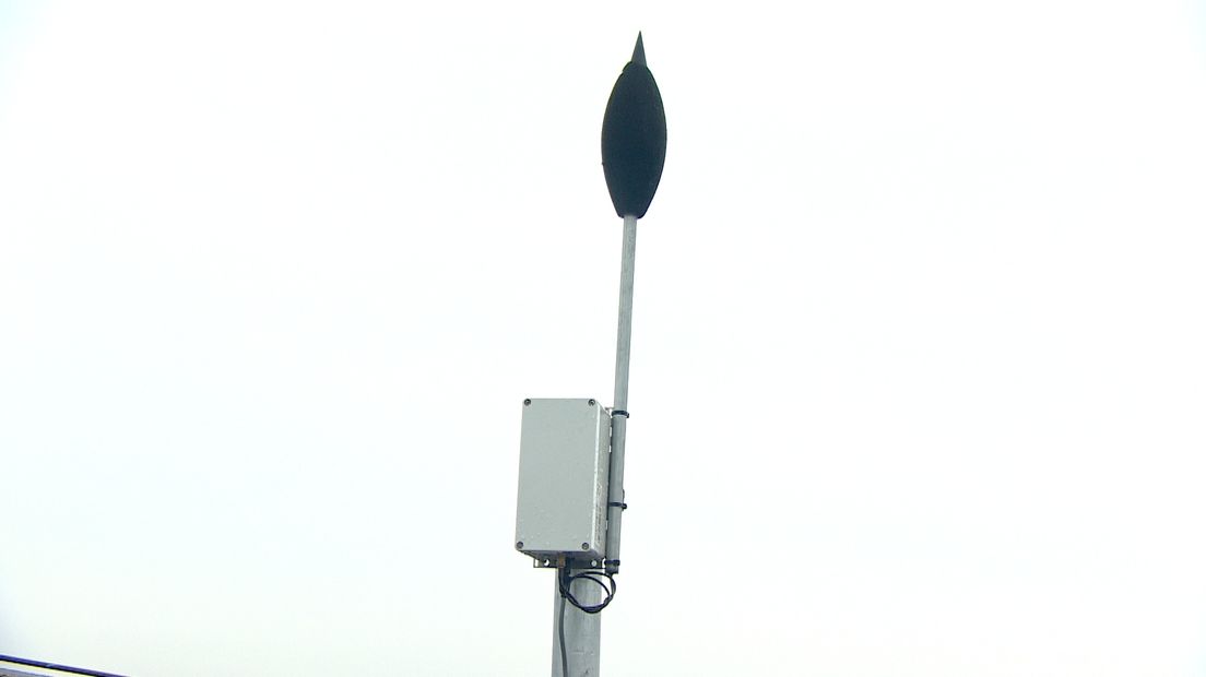 Een van de microfoons van het vuurwerk detectiesysteem in Middelburg