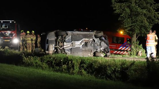 Man overleden na ongeluk. Man overleden na ongeluk.