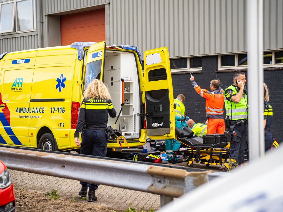 Trauma-arts opereert het slachtoffer