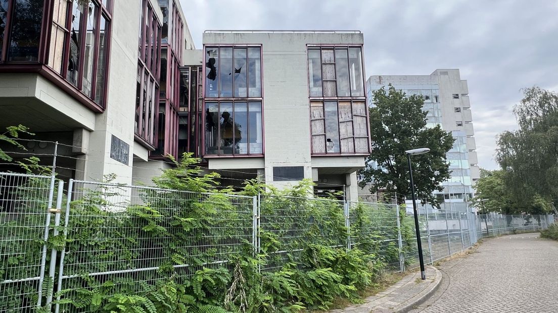Het pand verkeert in zeer slechte staat