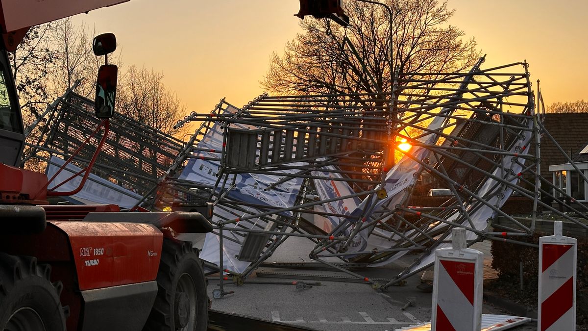 Vrachtwagen rijdt poort omver van survivalrun in Kootstertille