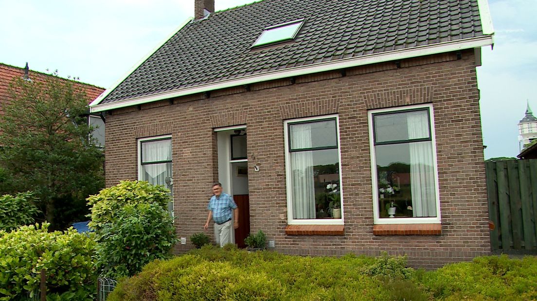 Jan Janse aan de Parallelweg heeft al jaren geluidsoverlast van het spoor