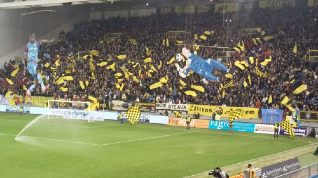 Vitesse heeft na twee competitienederlagen zijn eerste zege binnen.