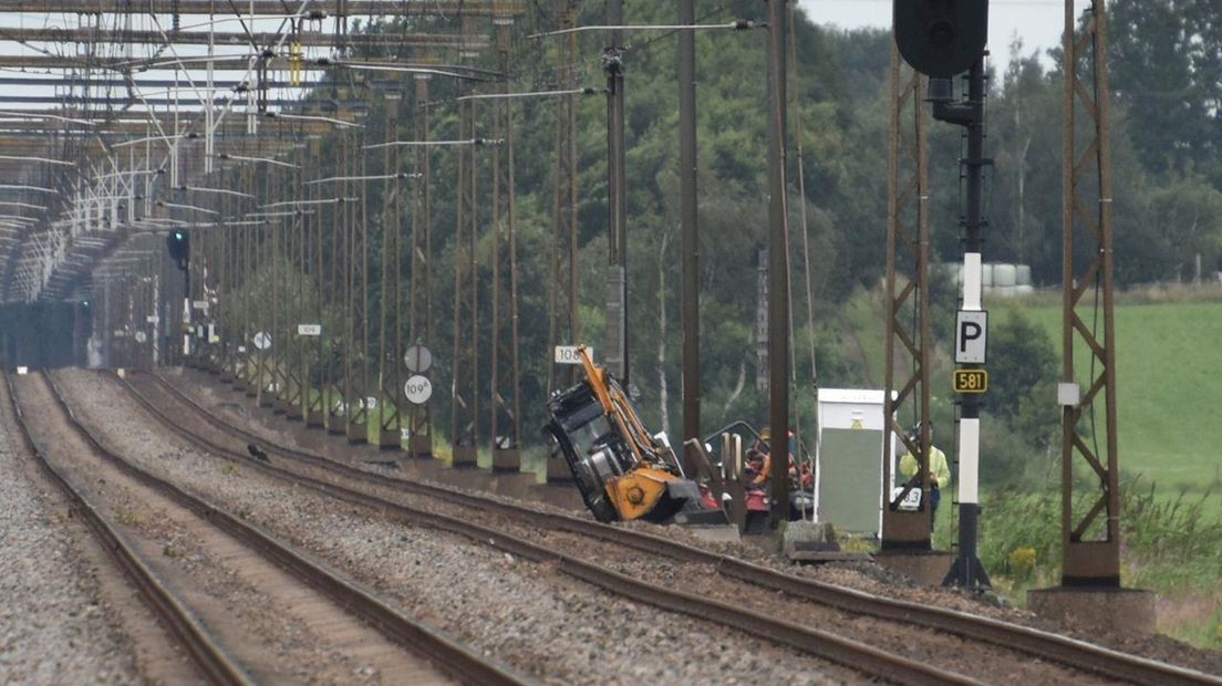 Geen treinen tussen Steenwijk en Meppel door omgevallen trekker