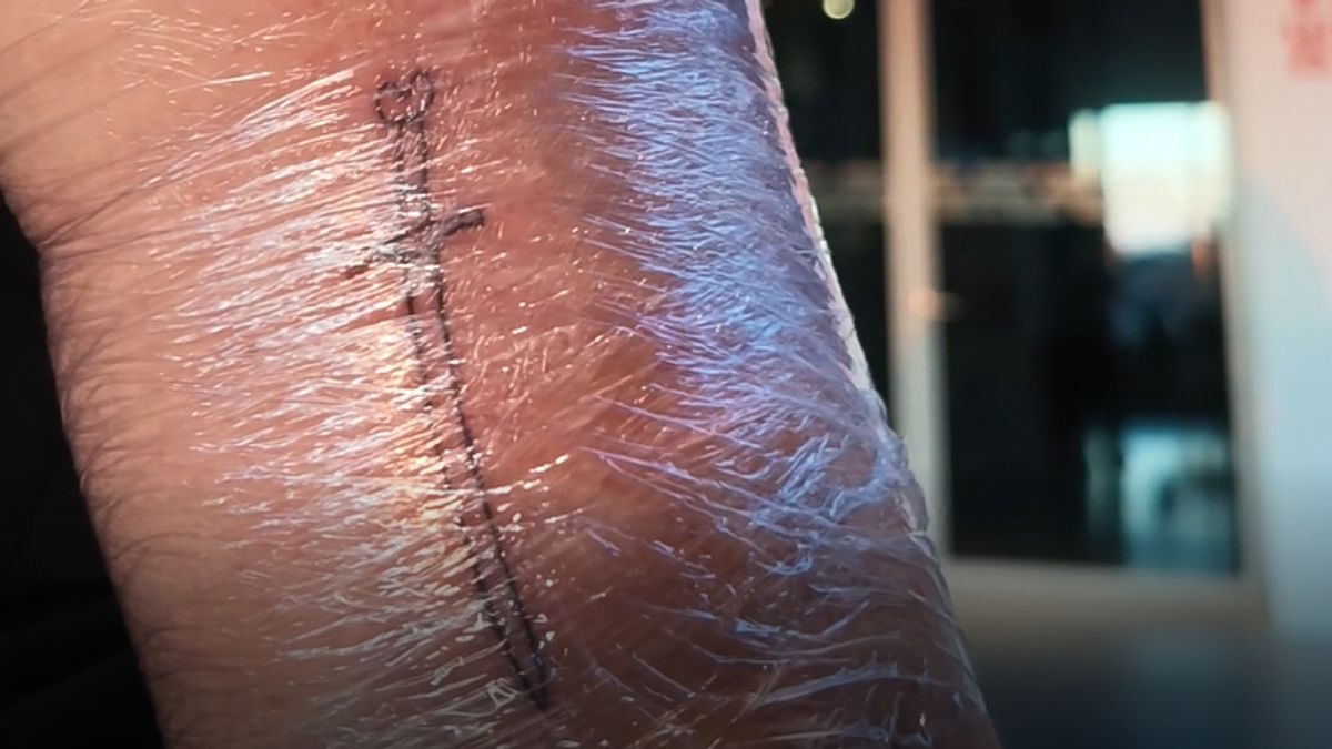 Twee uren in de rij voor een Redbad-tattoo in Leeuwarden: 