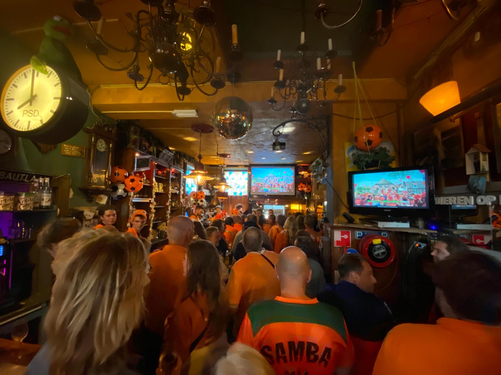 Horeca op Schouwen-Duiveland mag langer open blijven voor late WK-voetbalwedstrijden