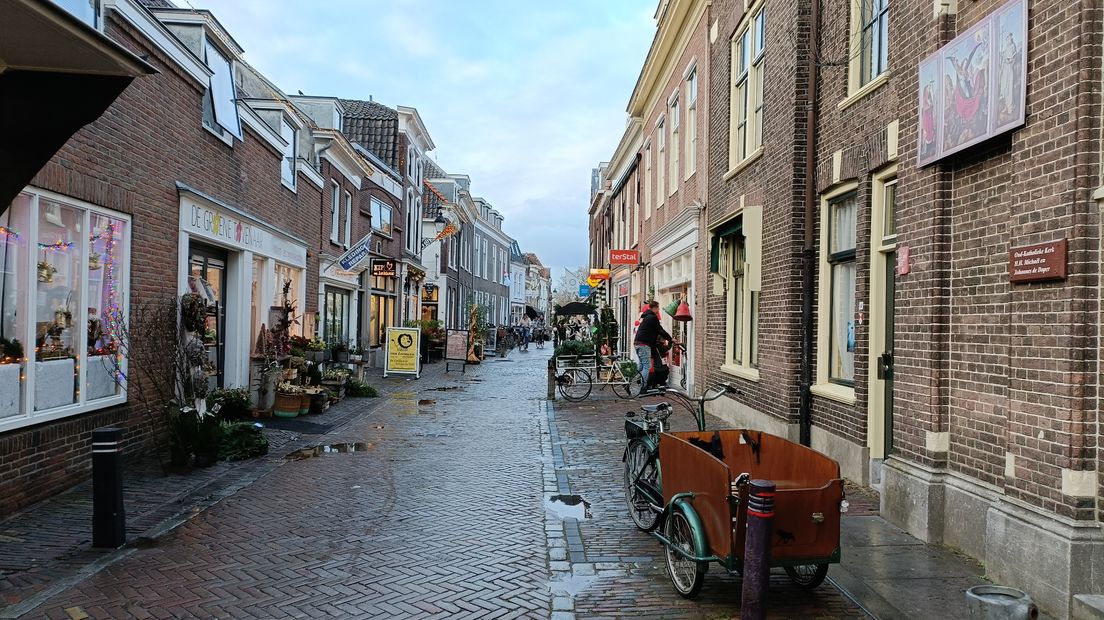 De binnenstad van Oudewater, waar veel arbeidsmigranten wonen.