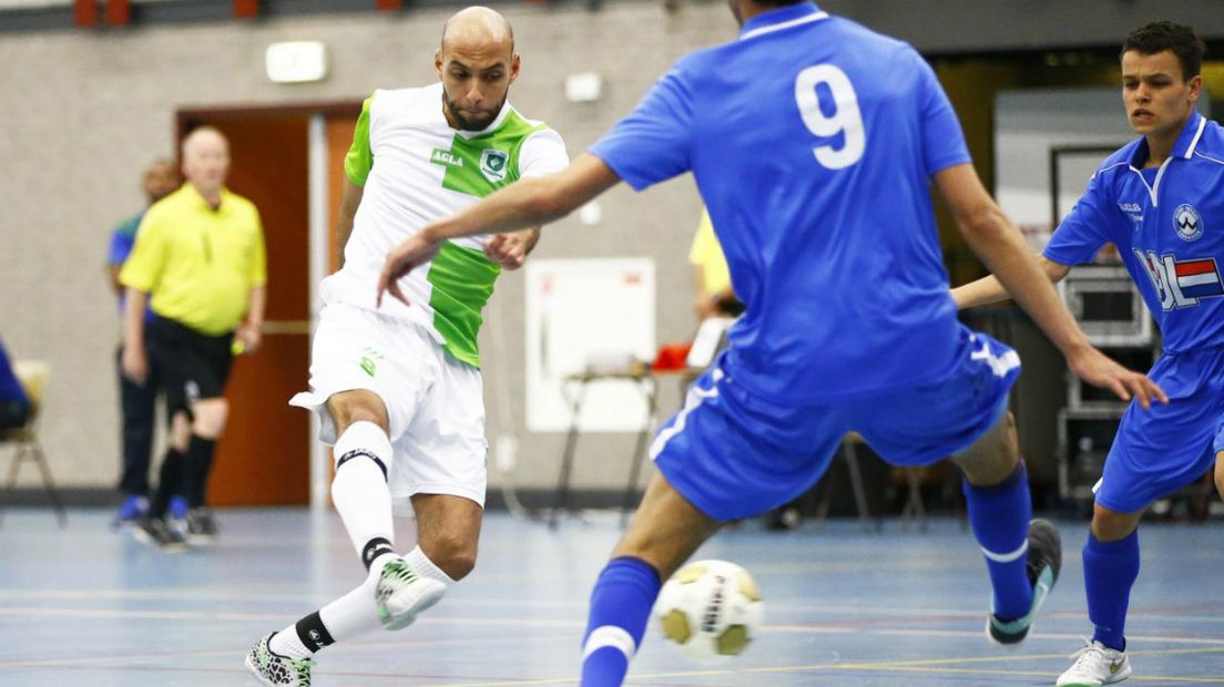 Watergras - FC Eindhoven, Omar el Idrissi (l)