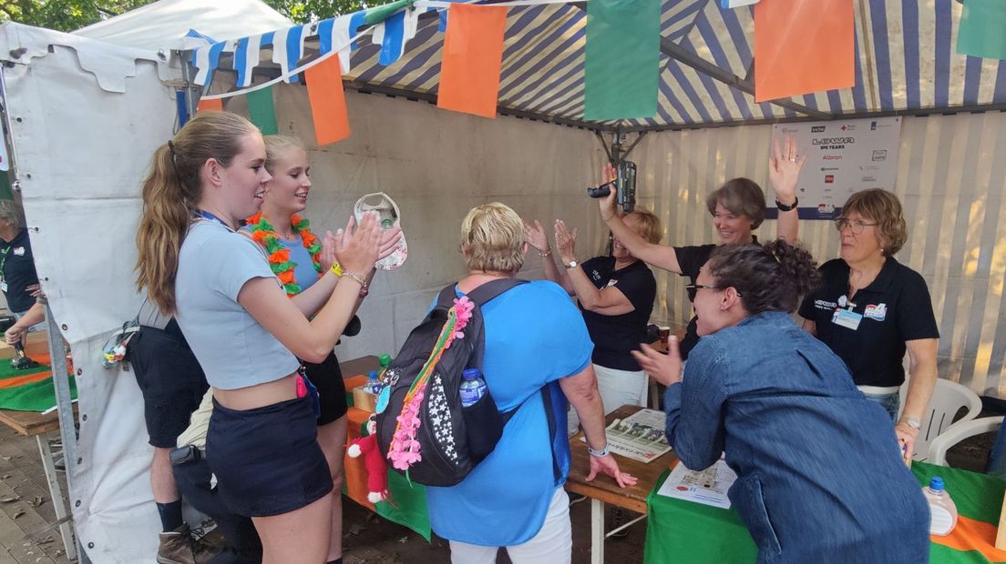 Dag 1 is voorbij• hoe kom ik bij de feesten? - Omroep Gelderland