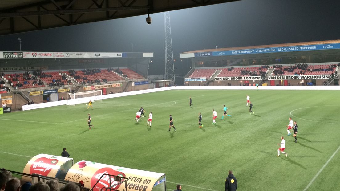 FC Emmen startte de tweede periode met een kansloze nederlaag in Helmond