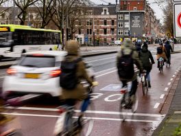 Den Haag pleit voor 30 kilometer per uur in stad: 'Meer nodig dan een bordje vervangen'