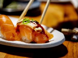 Mensen doen gekste dingen in all you can eat-restaurants: '20 stuks sushi mee in tas naar huis'