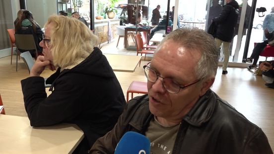 Burgers met klachten praten met de Nationale ombudsman in Zwolle