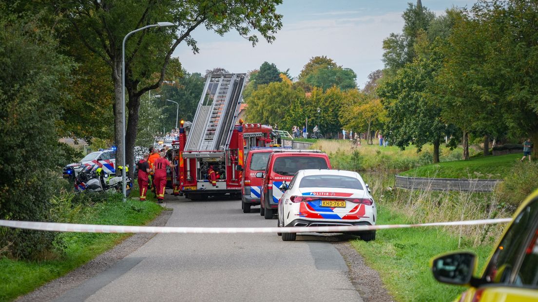 Veel hulpdiensten in Warffum