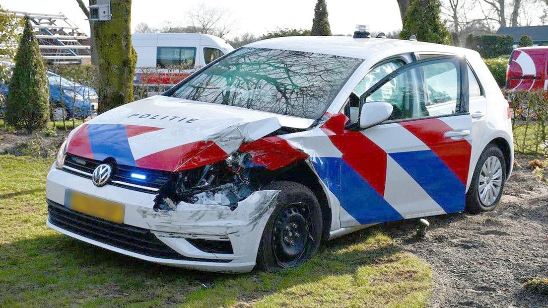 Ongeval met politieauto in Kloosterhaar