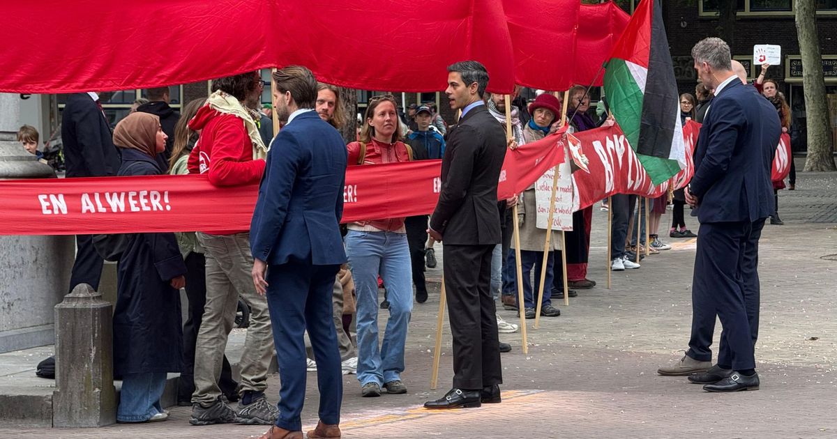 Protest tegen Israël op Bevrijdingsdag: 'Geen blabla meer, maar actie Rob!'