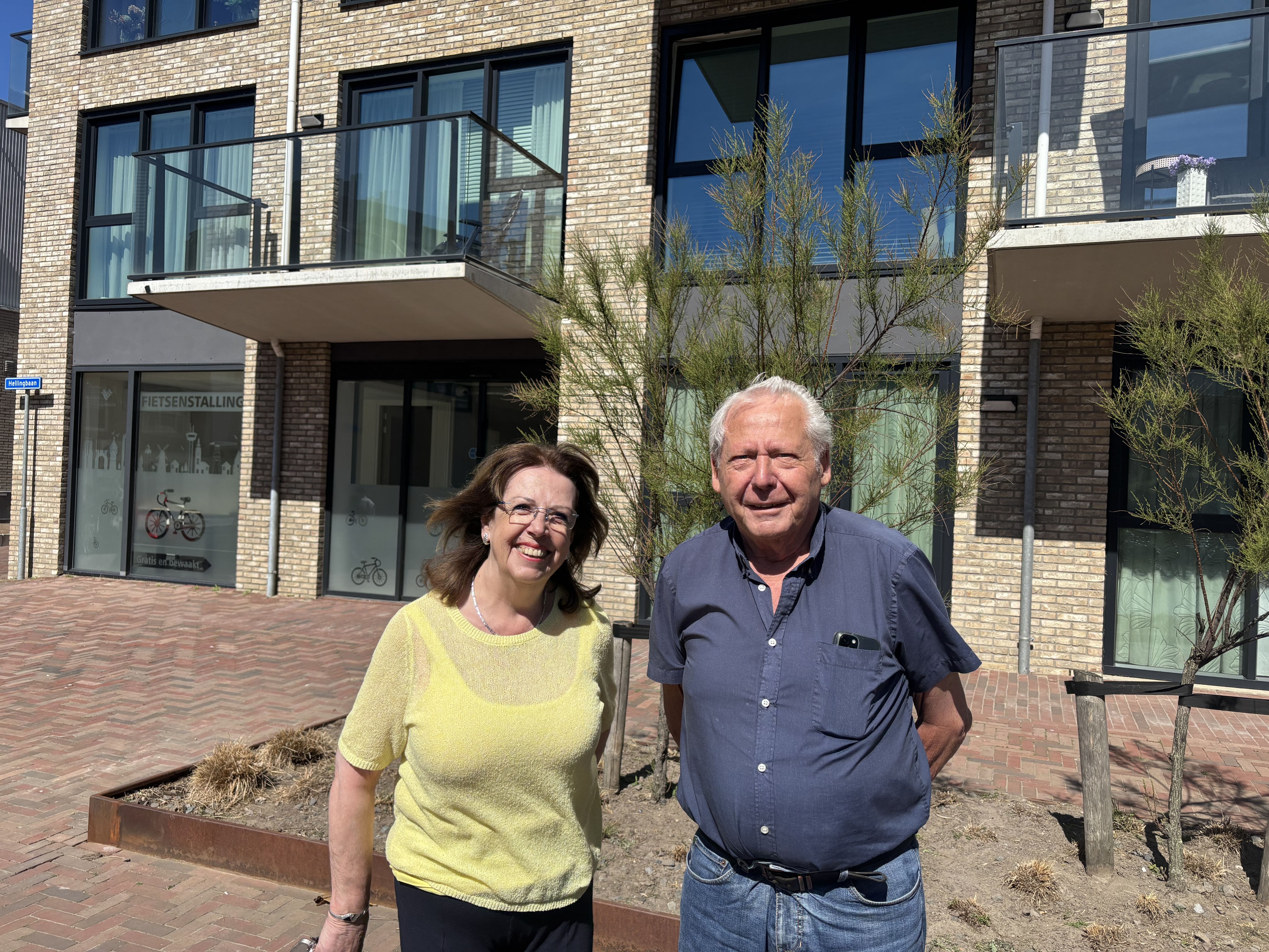 Buurtbewoners helemaal klaar met leegstaande fietsenstalling: 'Dit kost zoveel geld, het is schandalig!'