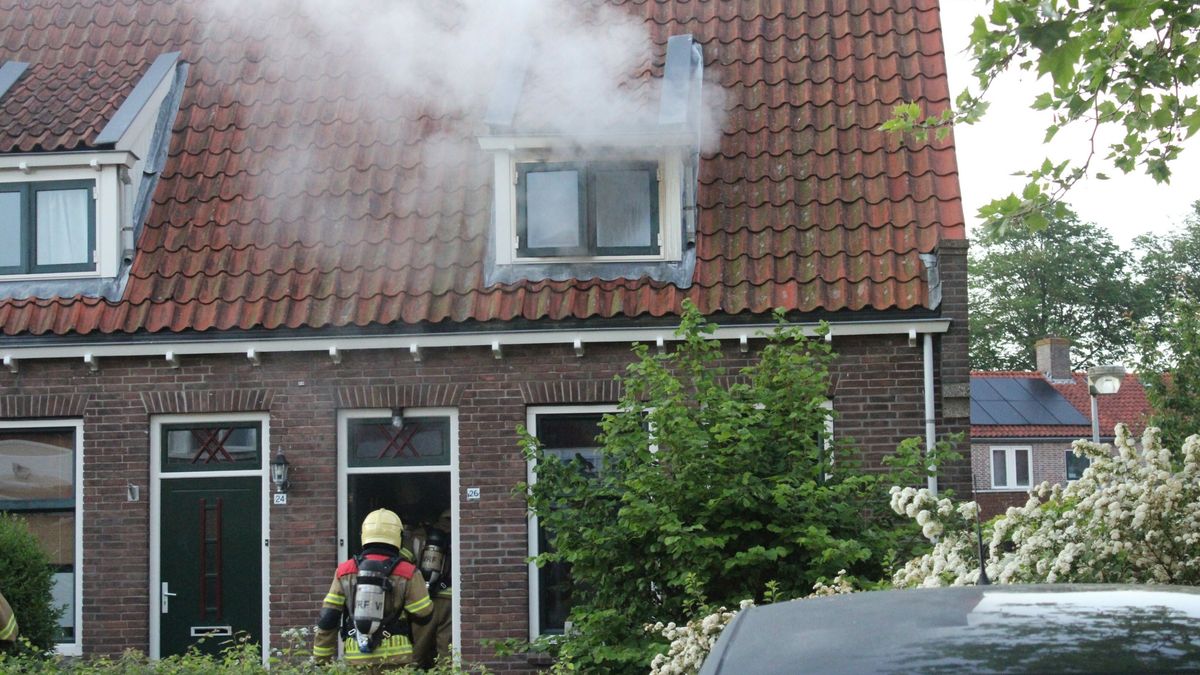 Brand in hoekwoning Bolsward, kat kan niet meer worden gered
