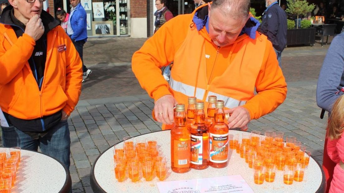 Oranjebitter in overvloed