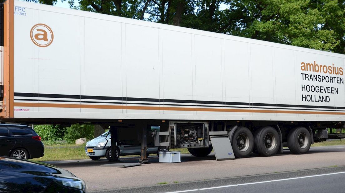 Vloeistoflek trailer Enschede