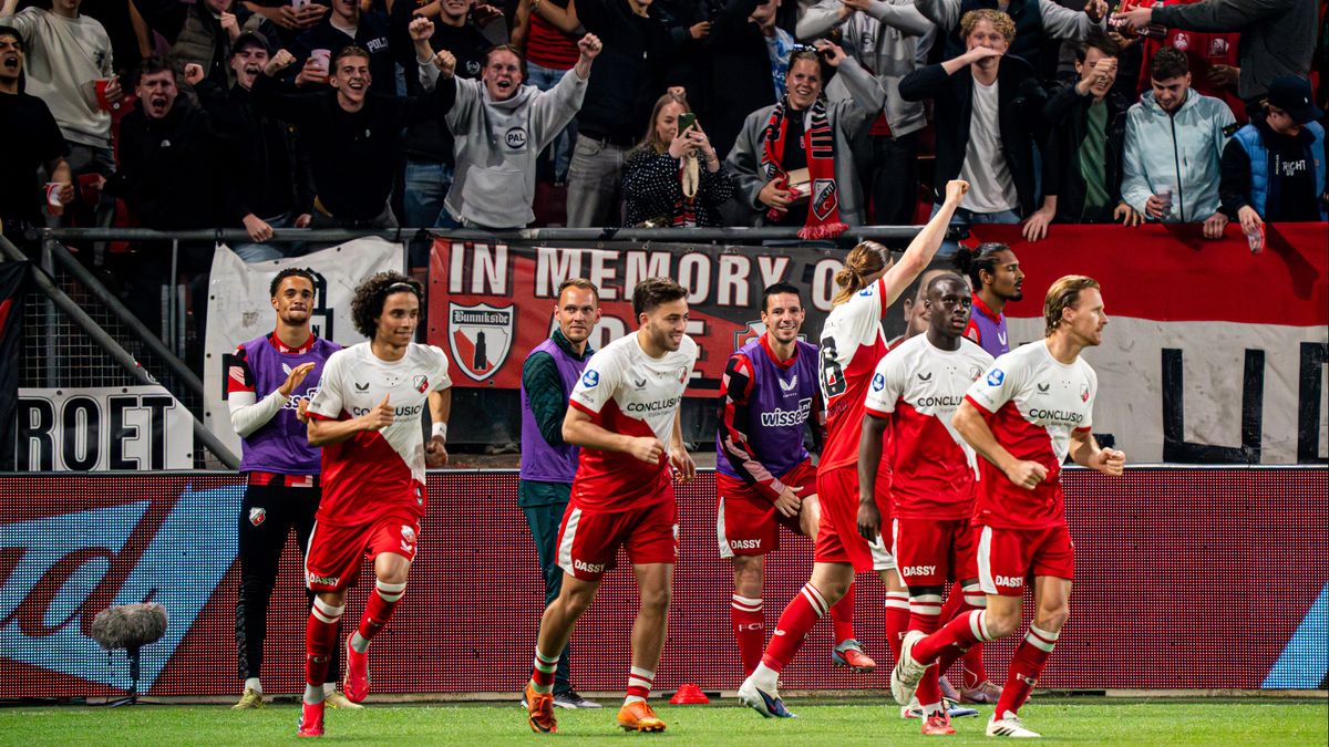 FC Utrecht naar finale, Ajax laatste horde richting Conference League: 'Als je je huis verhuurt moet