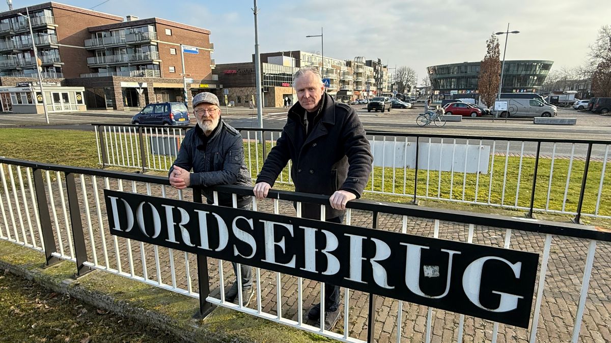 Na ruim 135 jaar krijgt Klazienaveen eindelijk een geschiedenisboek