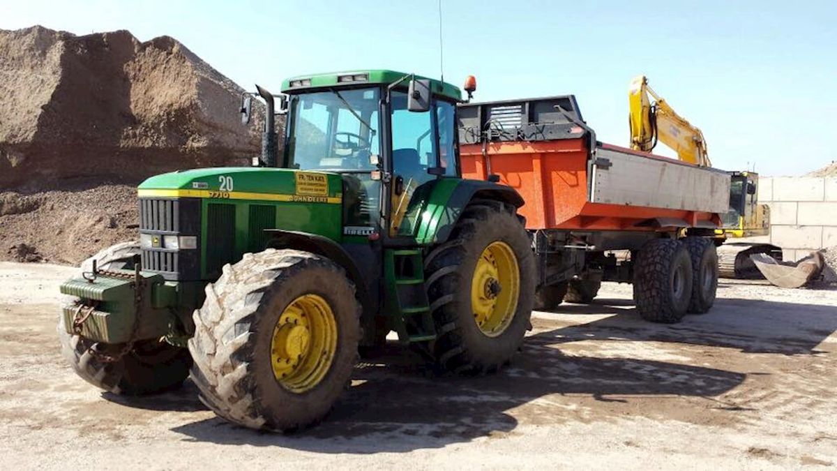 Gestolen tractor Beerzerveld eigendom van loonbedrijf in Nieuwleusen