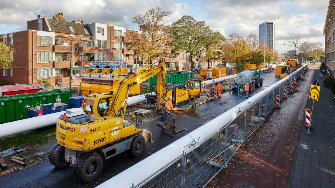 Warmte die nu nog in de lucht of het water verdwijnt wordt straks hergebruikt om 120.000 huizen en bedrijven mee te verwarmen