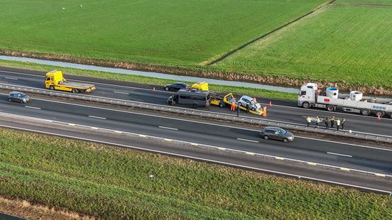 Snelweg tijdelijk dicht na botsing op A12