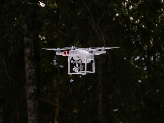 Pakketje drugs met drone geleverd bij gevangenis Veenhuizen: man krijgt taakstraf en boete
