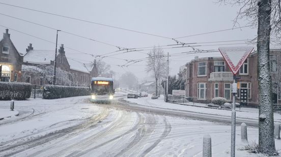 Geen bussen in groot deel Gelderland • wedstrijden afgelast